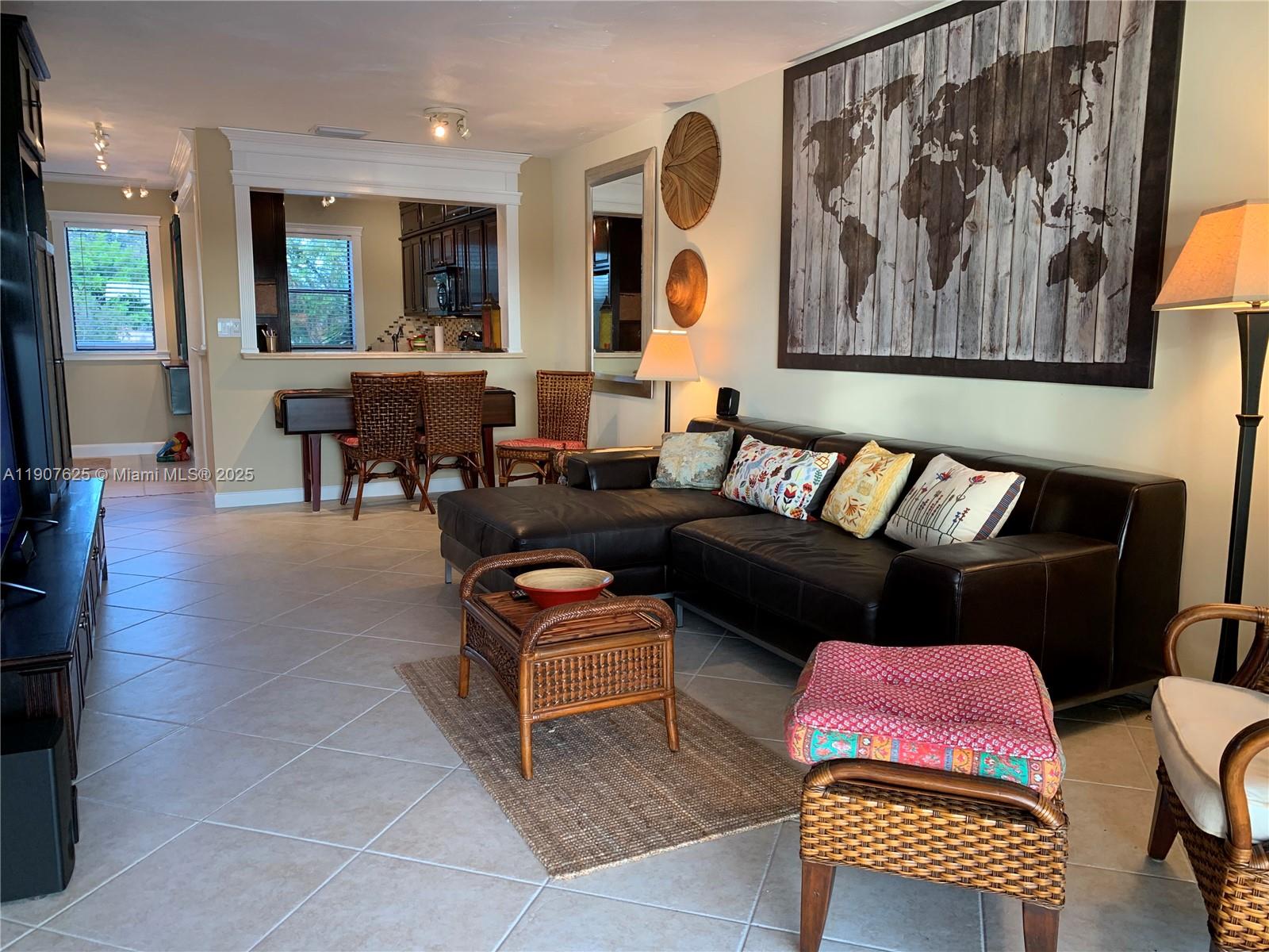 VILLAS AT LAKEVIEW CONDO - Residential Lease