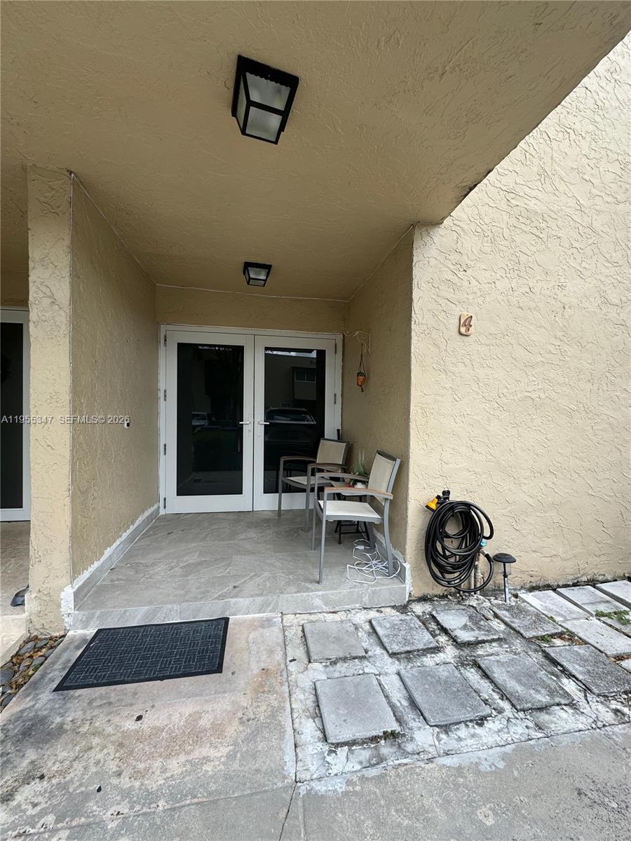 KENDALE WOODS NORTH CONDO - Residential