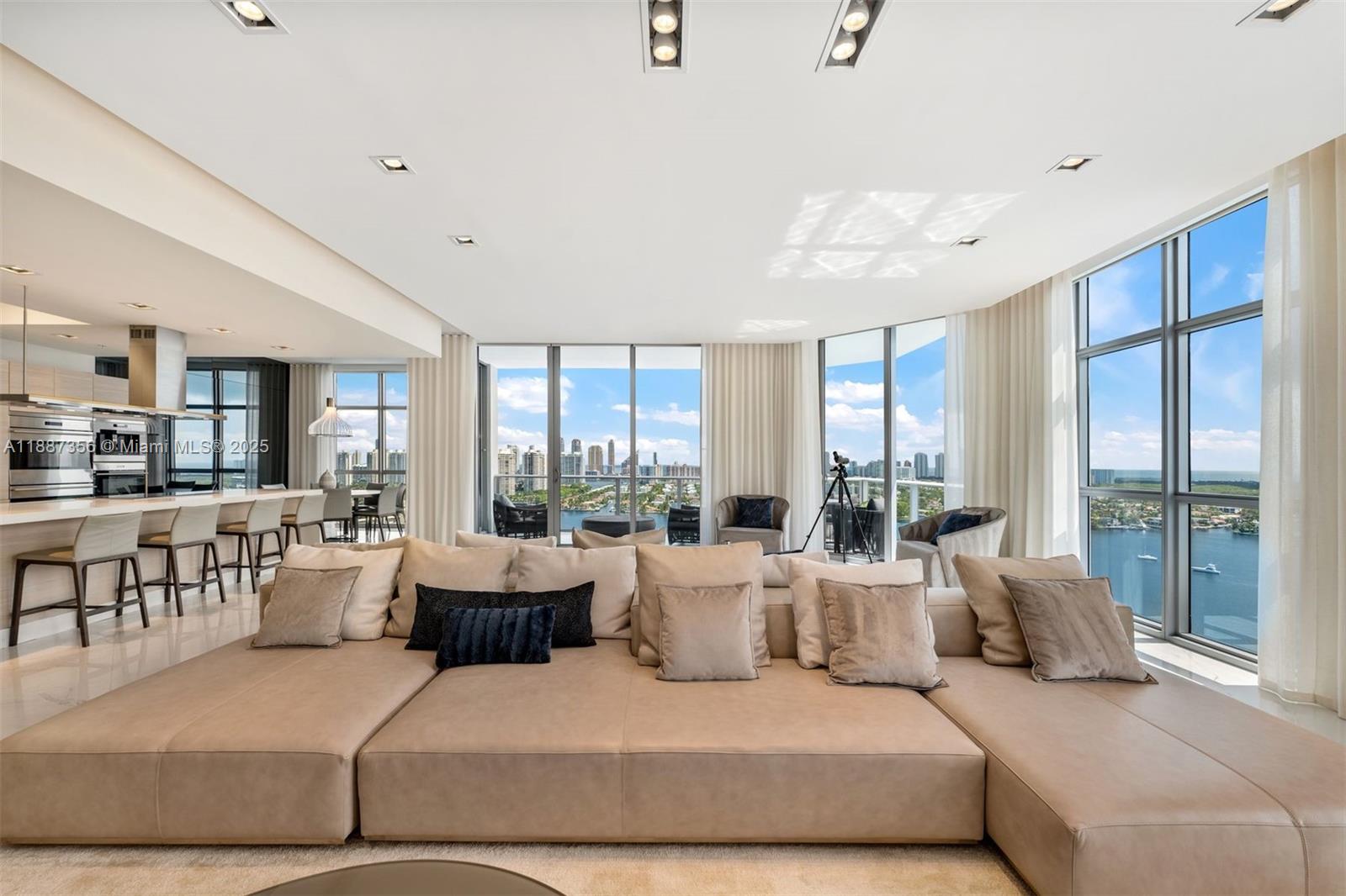 17301 Biscayne Blvd PH-7