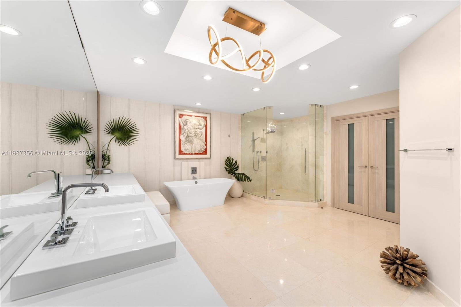 MARINA PALMS RESIDENCES N - Residential