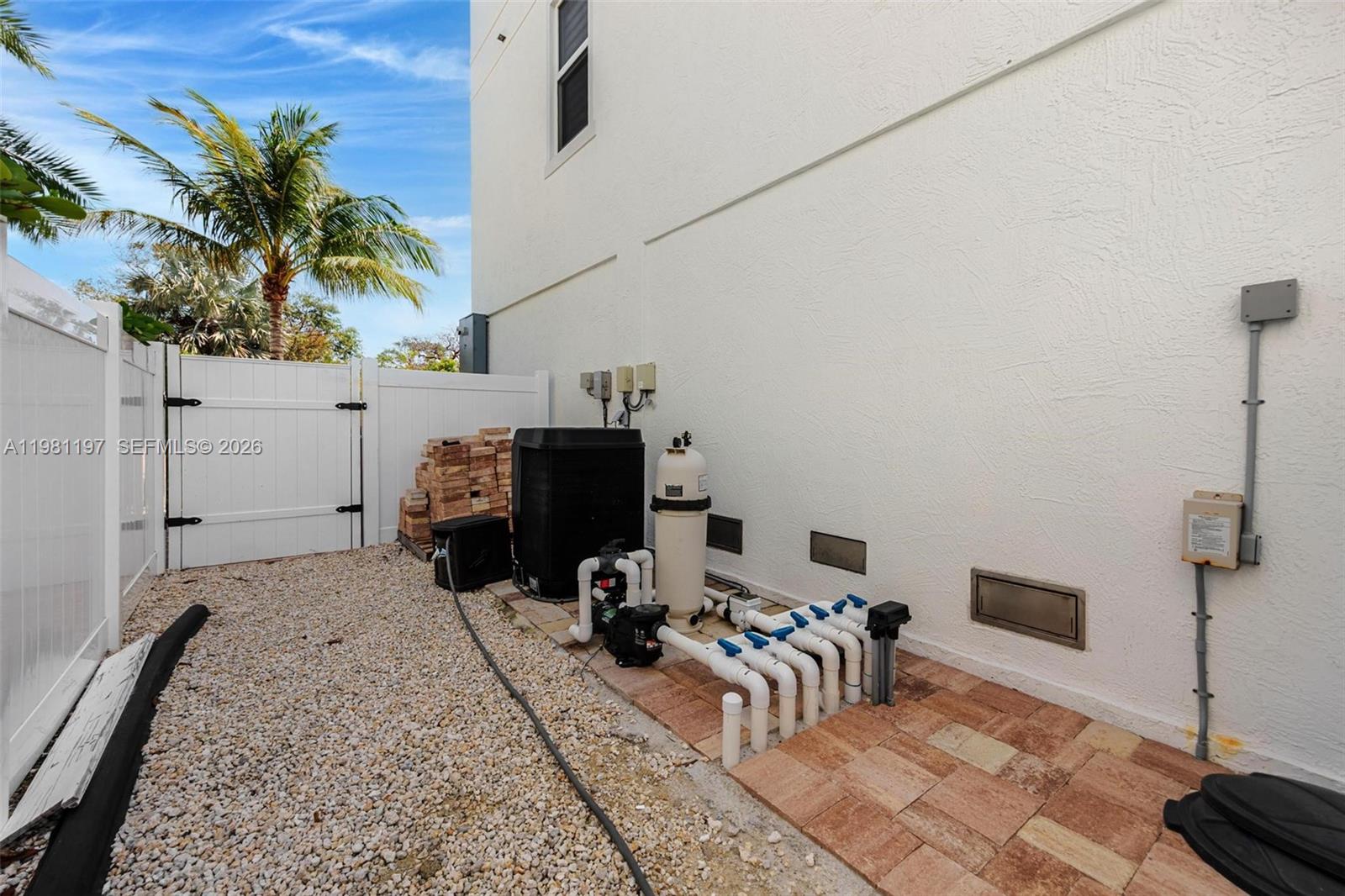 LATITUDE 24 (REPLAT OF PO - Residential