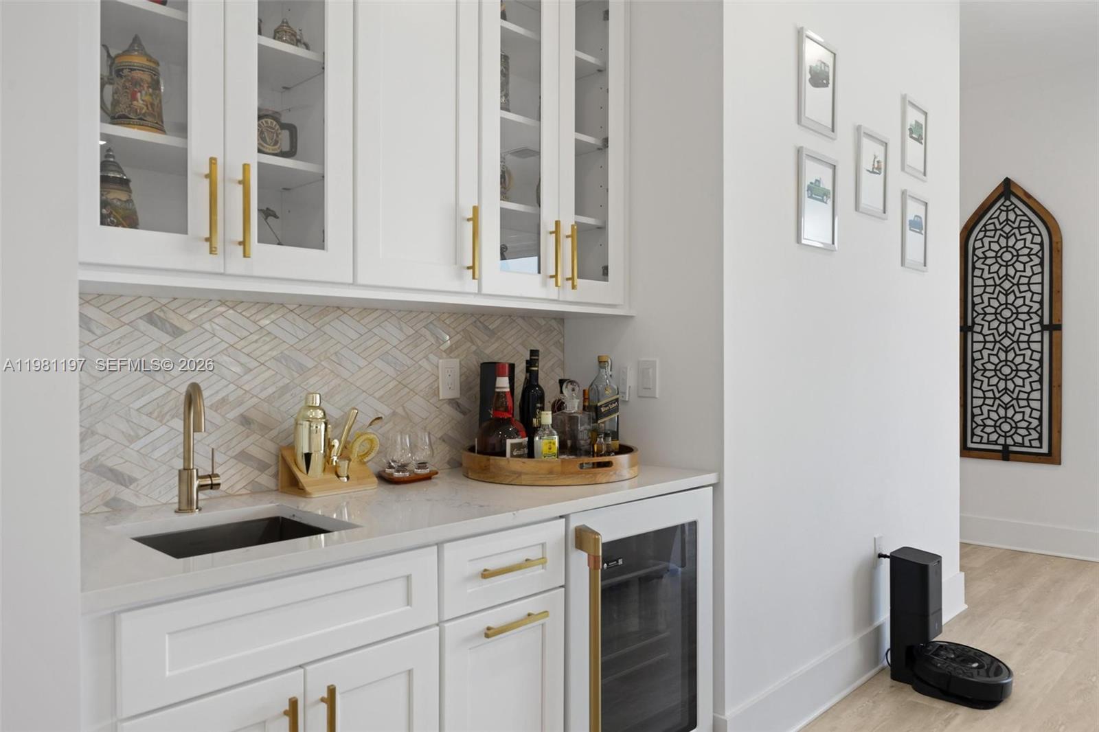 LATITUDE 24 (REPLAT OF PO - Residential