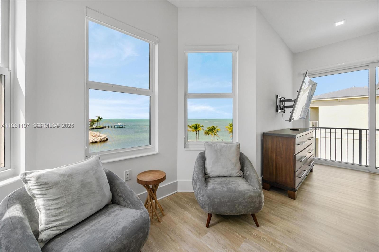 LATITUDE 24 (REPLAT OF PO - Residential