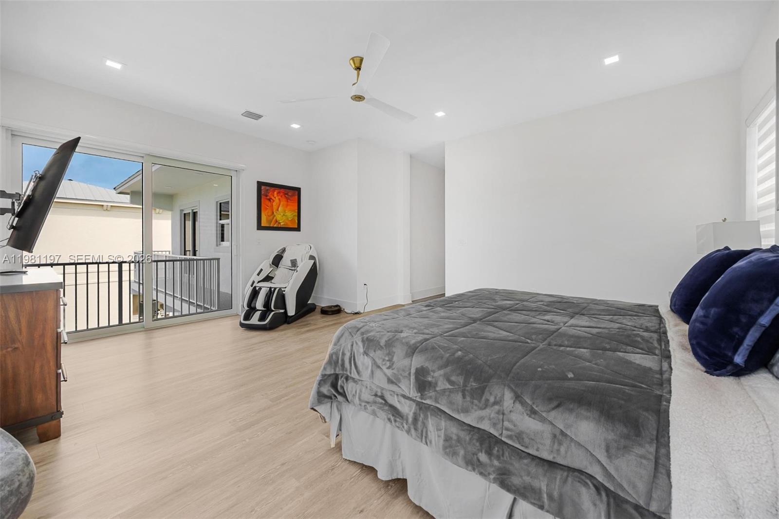 LATITUDE 24 (REPLAT OF PO - Residential