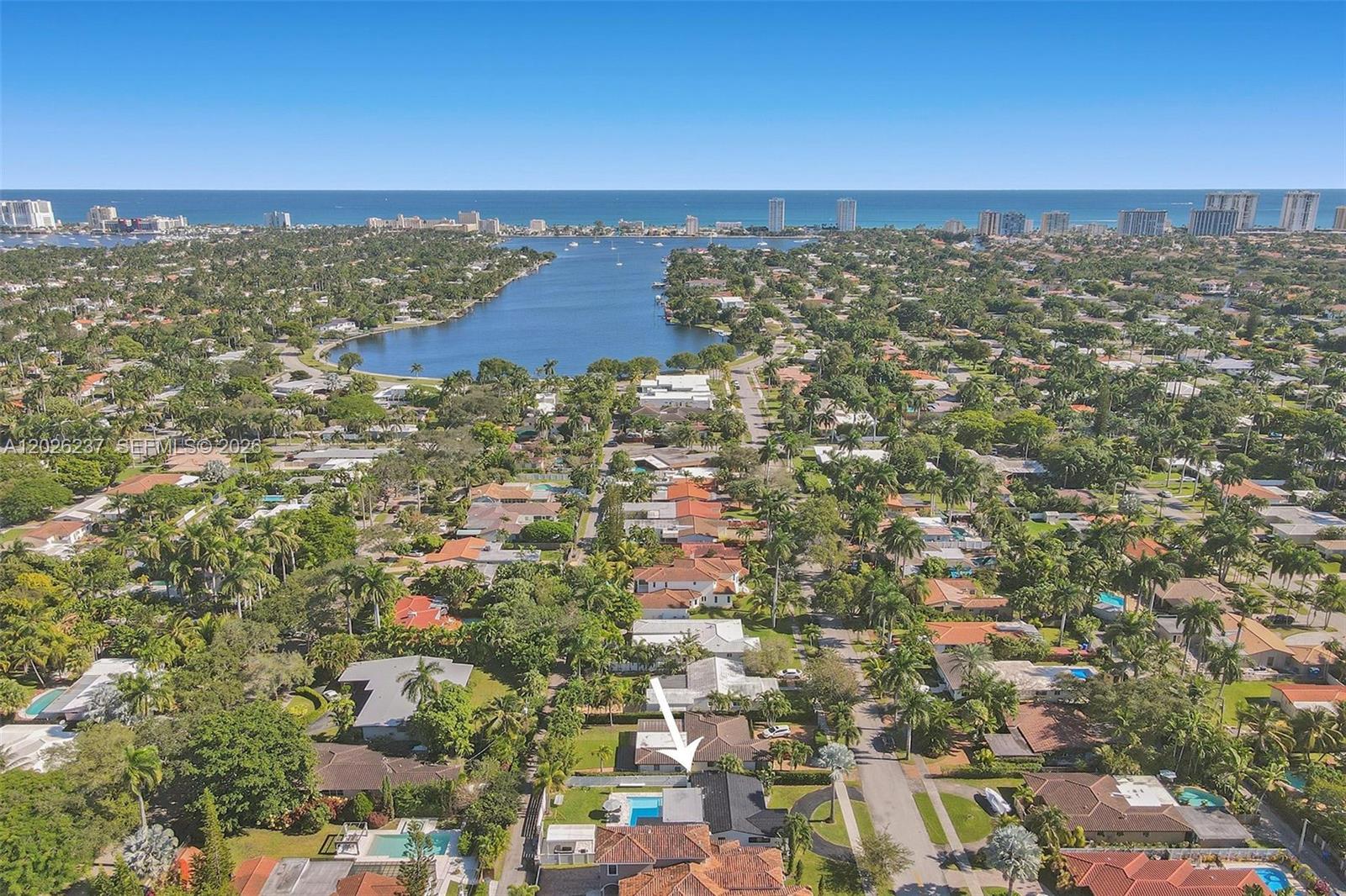 HOLLYWOOD LAKES SECTION - Residential