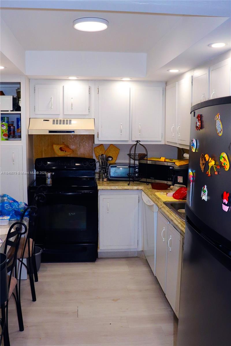 PARK PLACE CONDOMINIUM NO - Residential