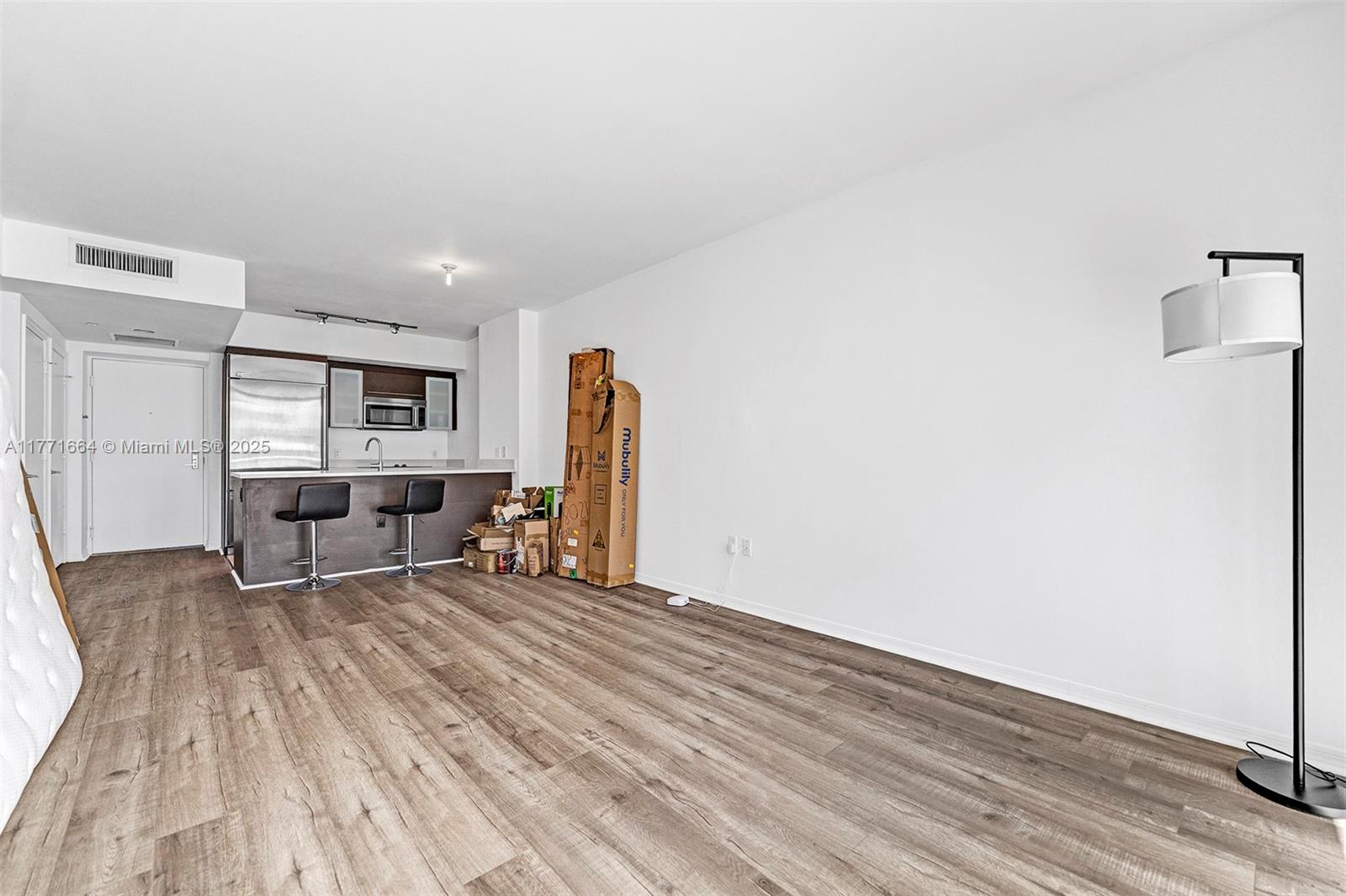 55 SE 6th St 1208