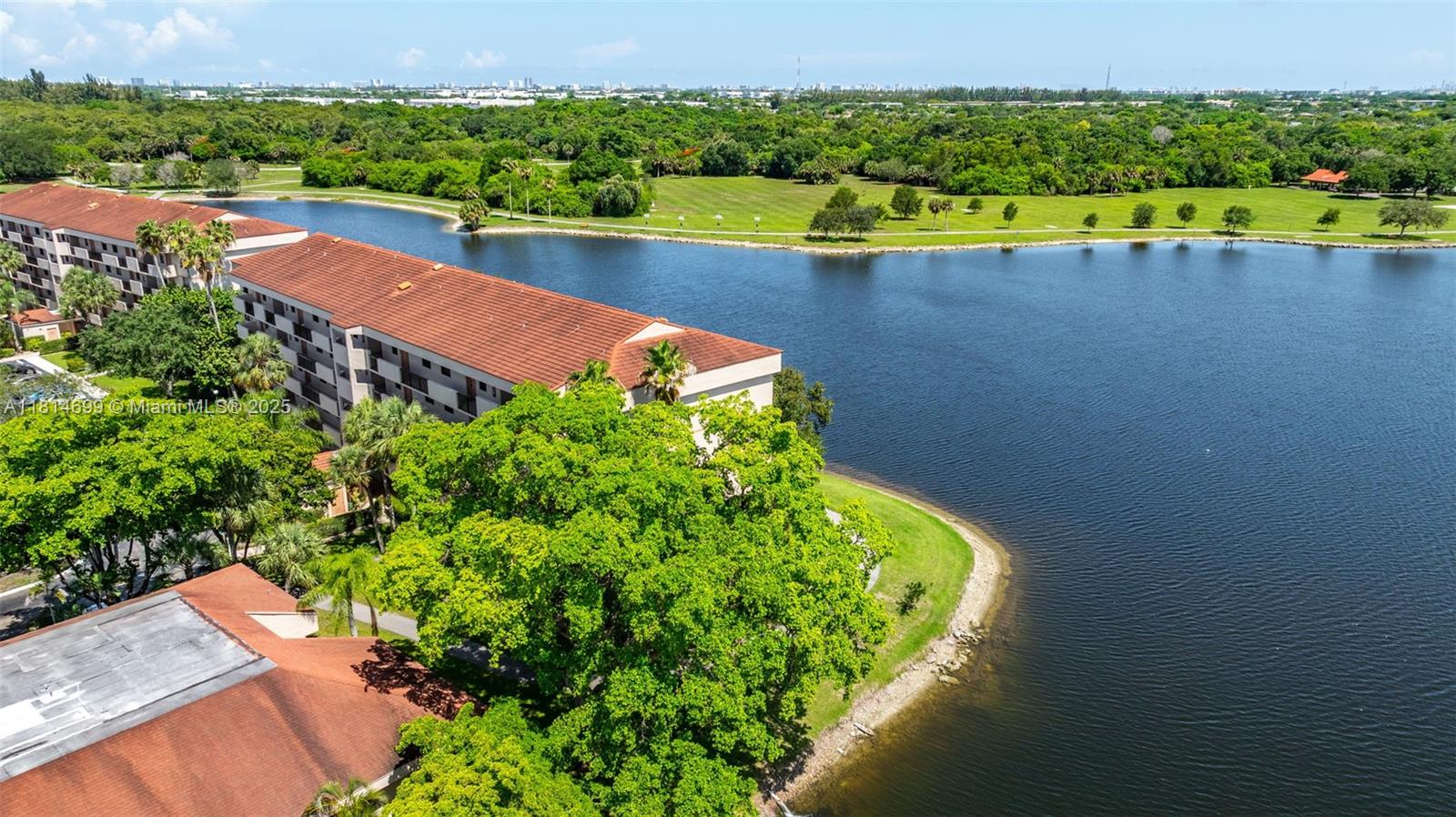 APPLEWOOD VILLAGE II-F CO - Residential