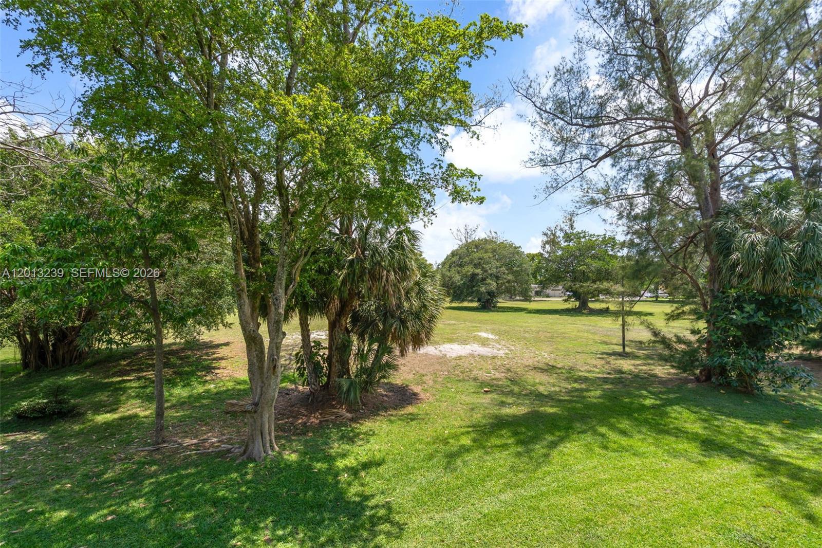 VILLAS OF MIAMI LAKES CON - Residential