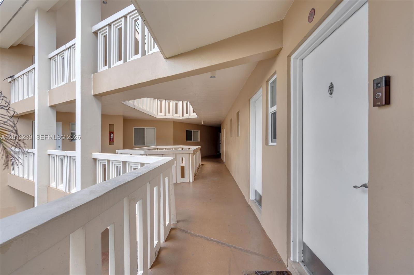 VILLAS OF MIAMI LAKES CON - Residential