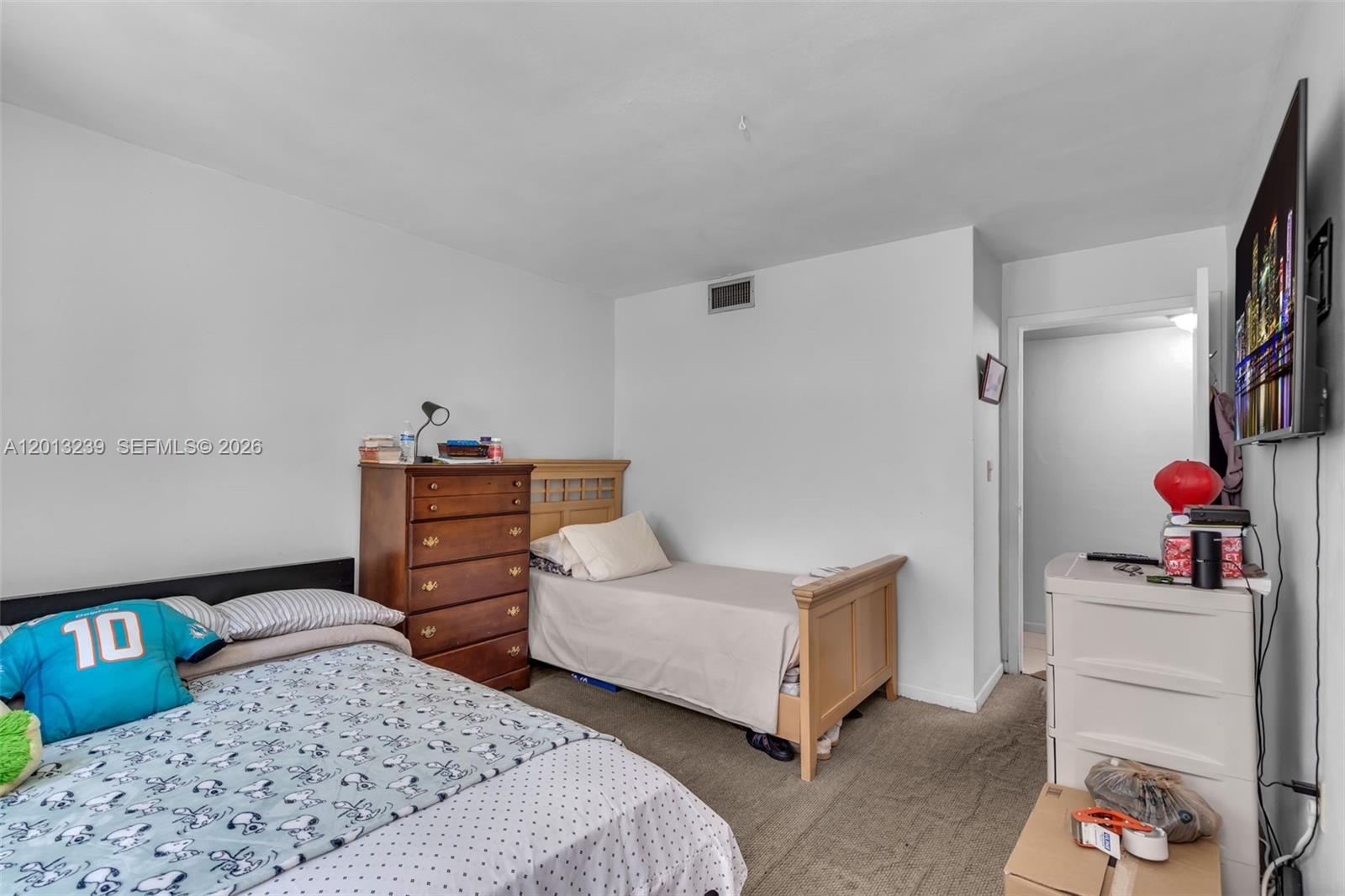 VILLAS OF MIAMI LAKES CON - Residential
