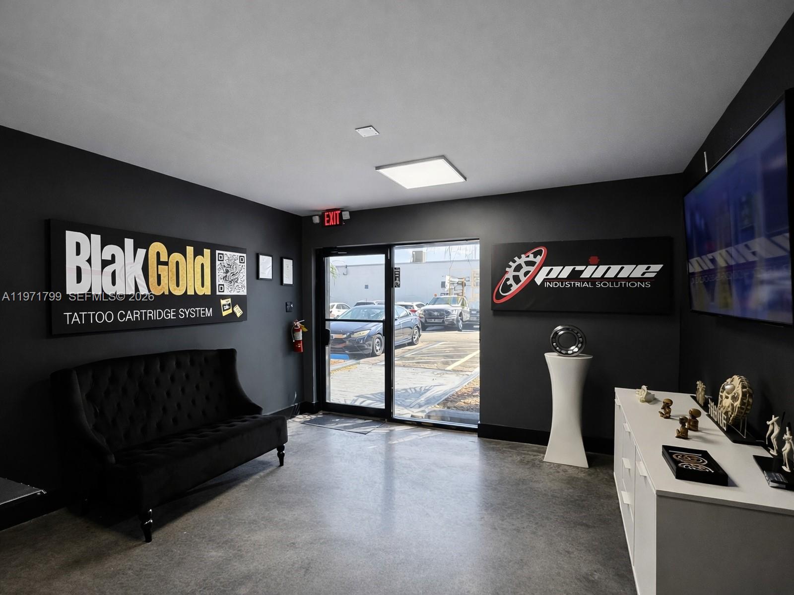 5505 NW 74th Ave 5505