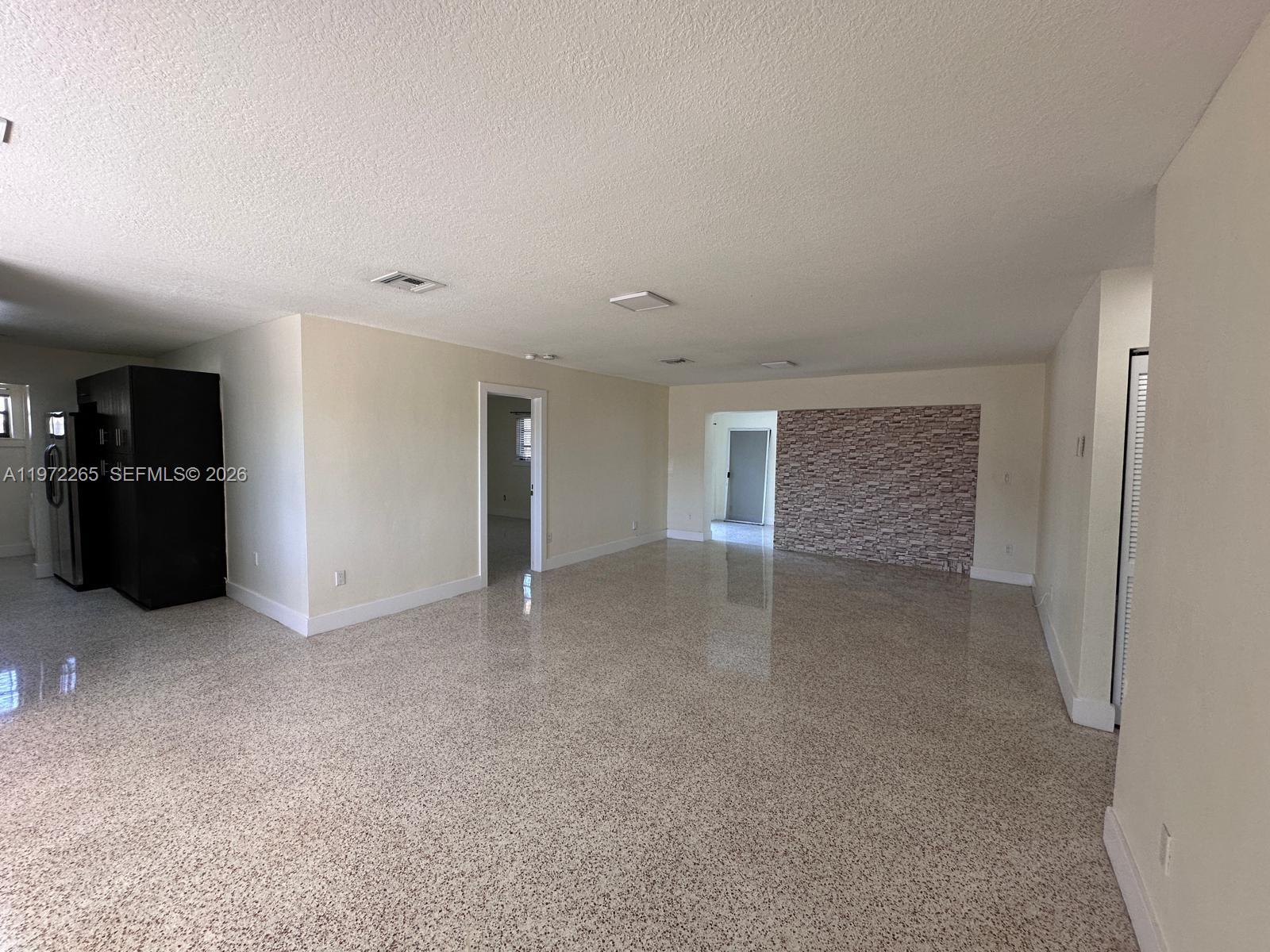 SCOTT LAKE MANOR SEC 5 - Residential Lease