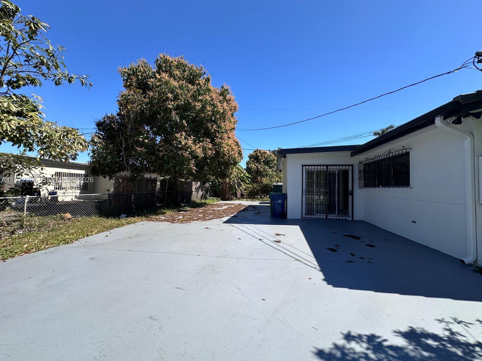 SCOTT LAKE MANOR SEC 5 - Residential Lease