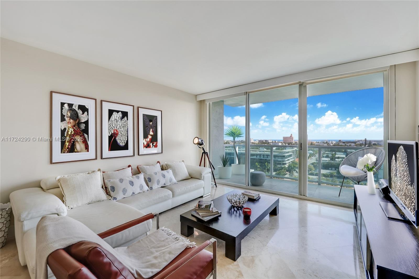650 West Ave 1104