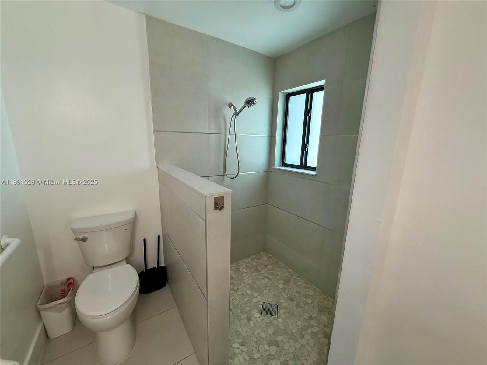 PADDOCK PARK 2 OF WELLING - Residential