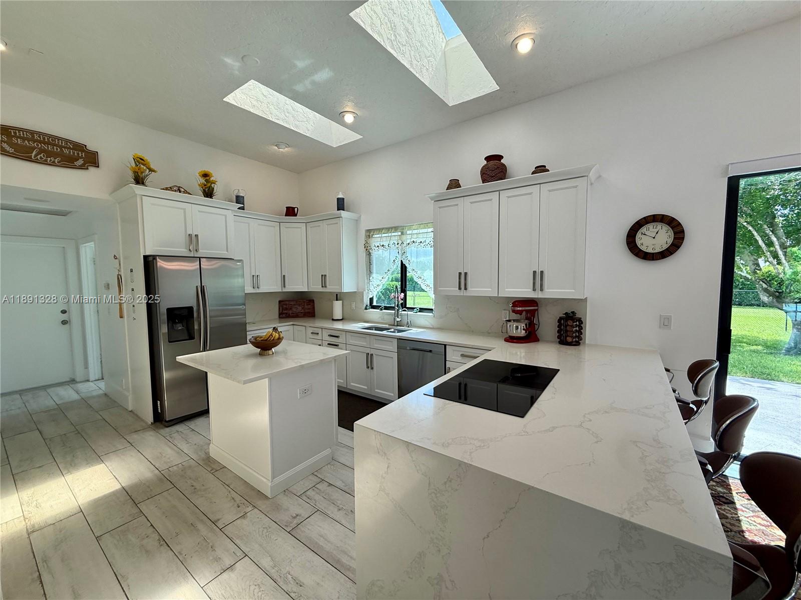 PADDOCK PARK 2 OF WELLING - Residential