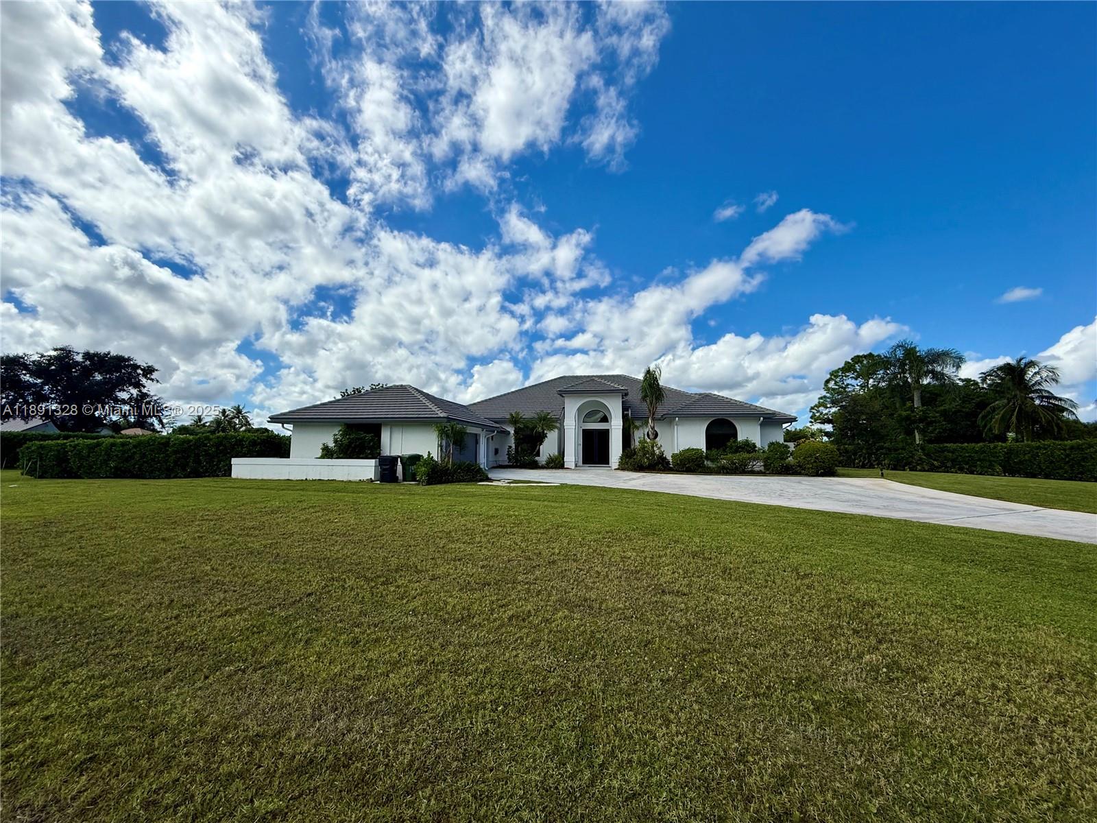 14984 Roan Ct