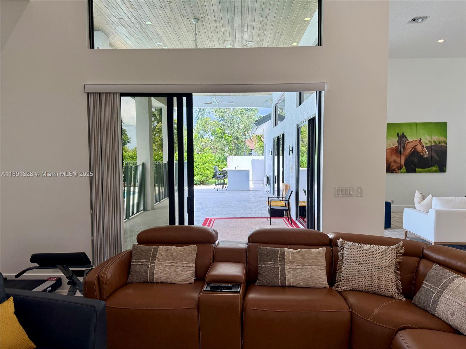 PADDOCK PARK 2 OF WELLING - Residential