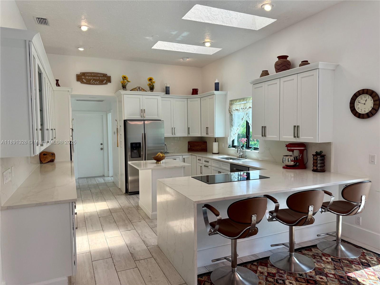 PADDOCK PARK 2 OF WELLING - Residential