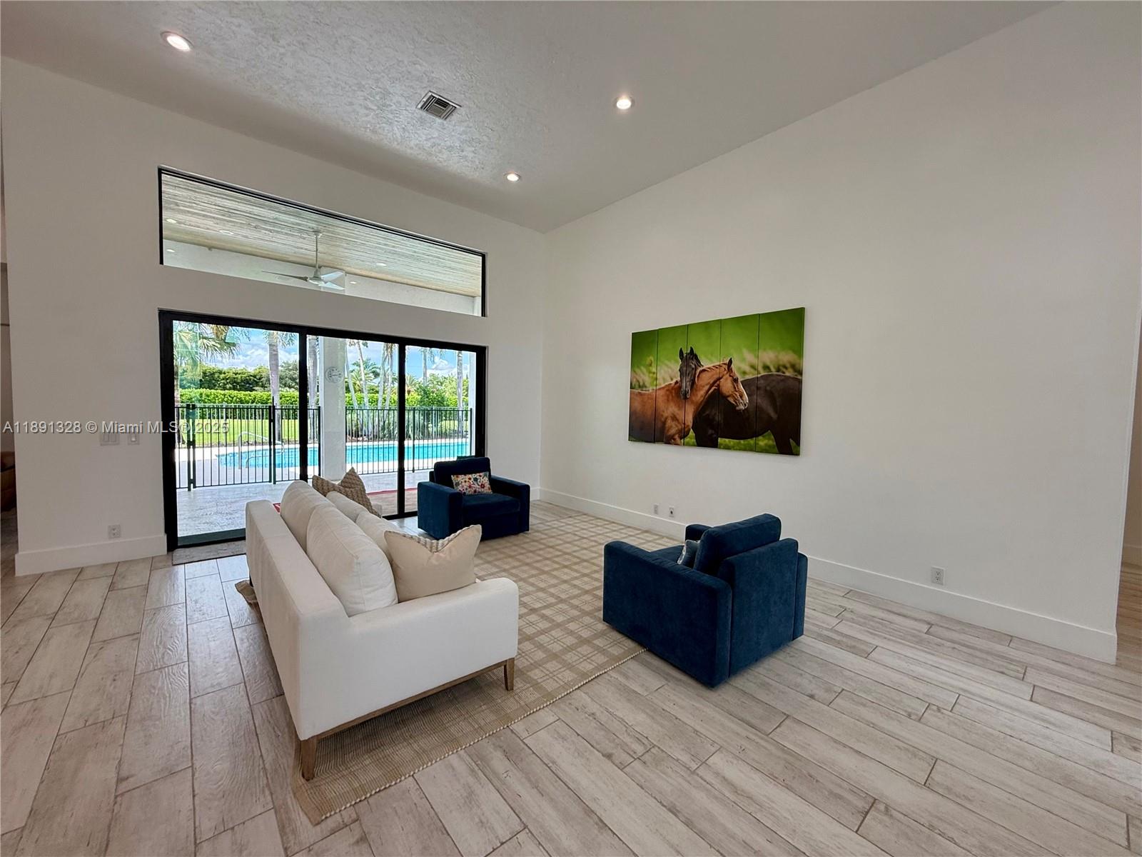 PADDOCK PARK 2 OF WELLING - Residential