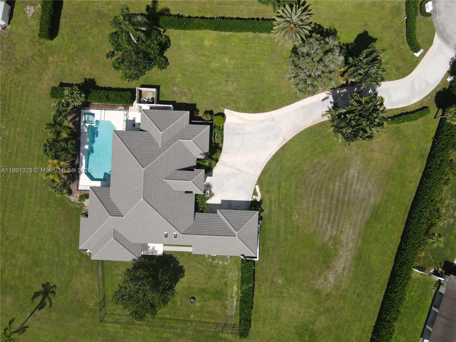 PADDOCK PARK 2 OF WELLING - Residential