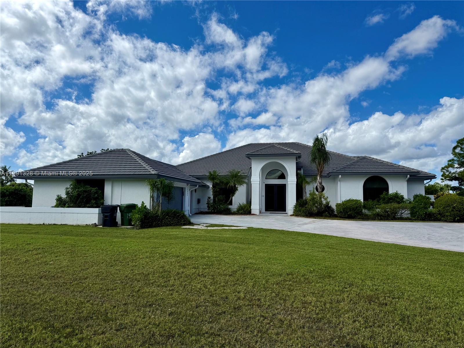 14984 Roan Ct