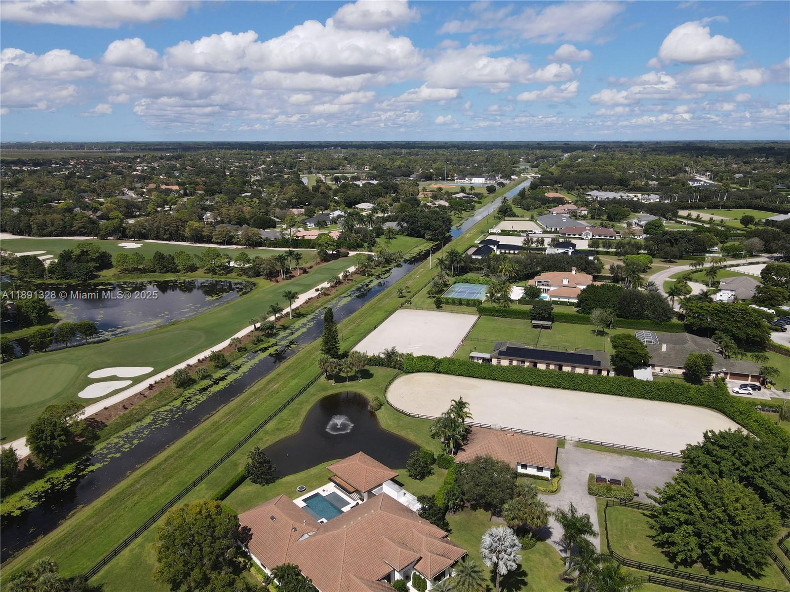 PADDOCK PARK 2 OF WELLING - Residential