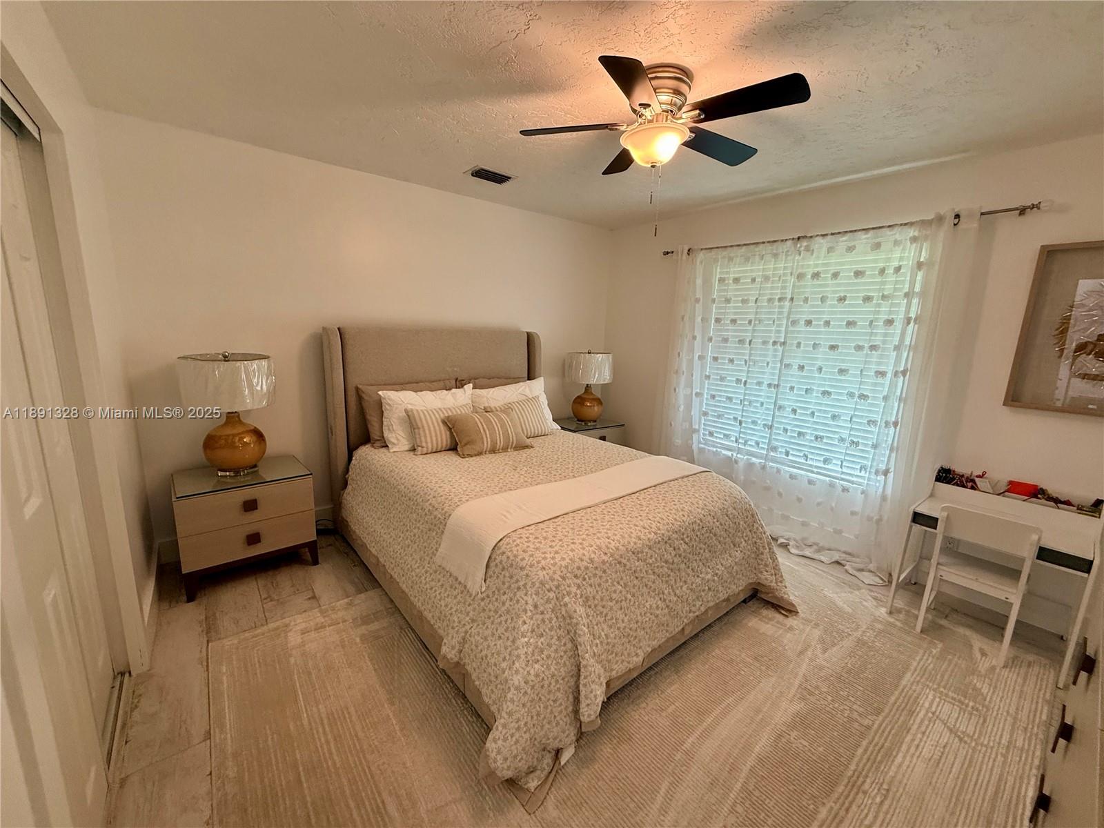 PADDOCK PARK 2 OF WELLING - Residential