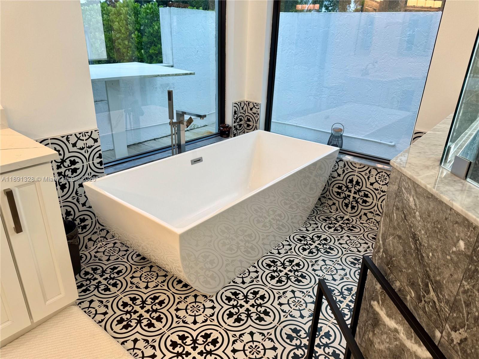 PADDOCK PARK 2 OF WELLING - Residential