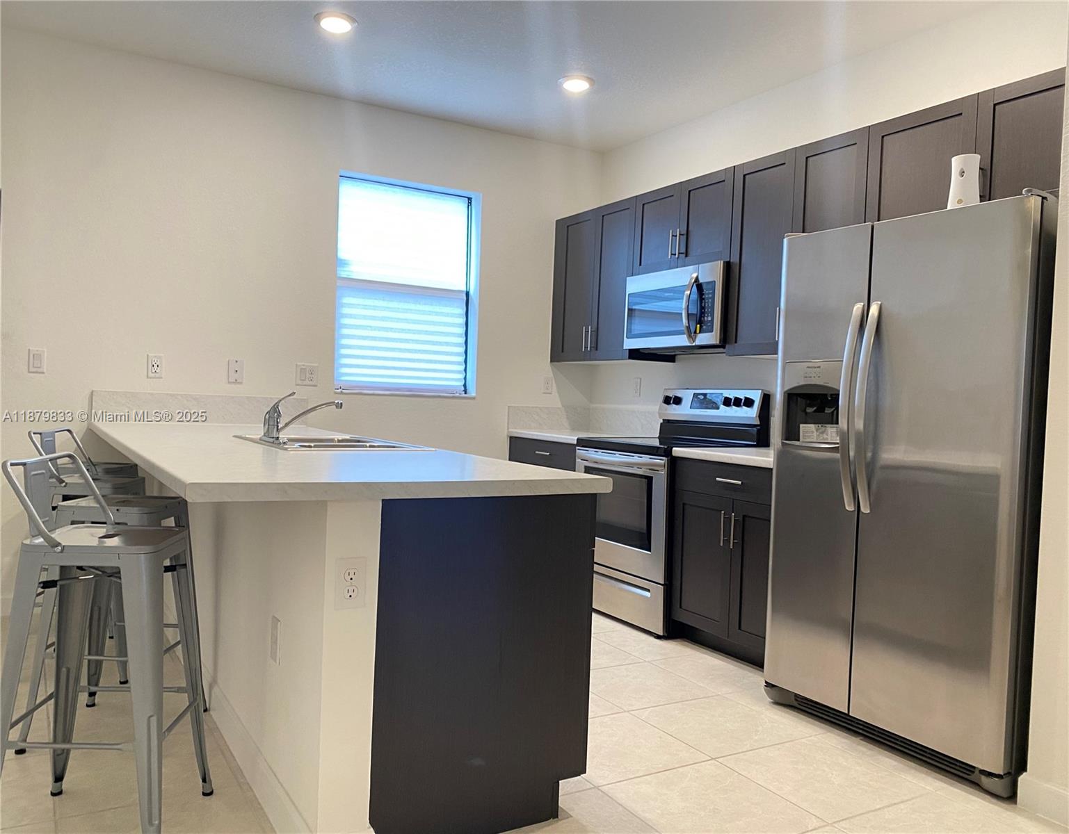 RIVERSIDE NO 2 - Residential Lease