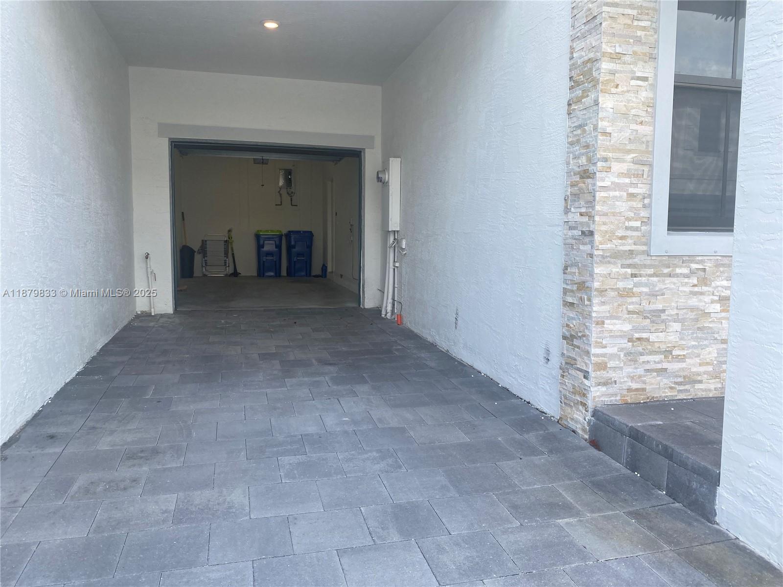 RIVERSIDE NO 2 - Residential Lease