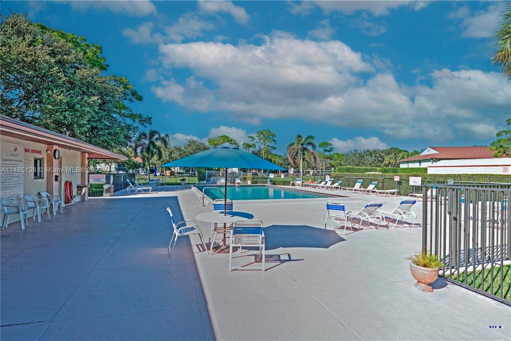 Photo of 6447 Chasewood Dr #C, Jupiter, FL 33458 (MLS # A11485138)