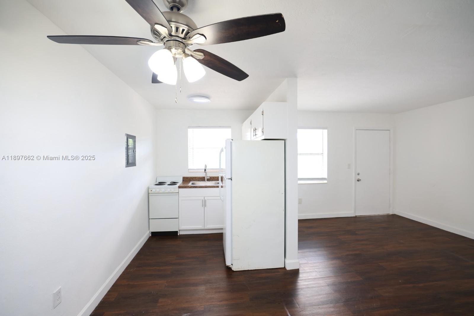 LAS BRISAS DEL CARIBE CON - Residential Lease