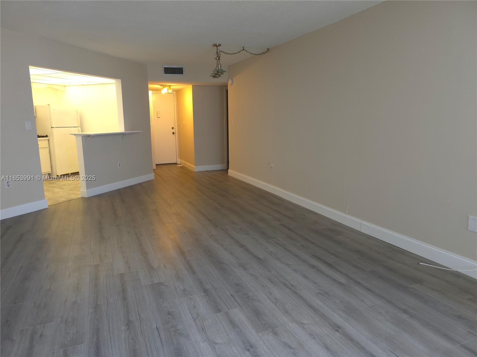 2750 NE 183rd St 1212