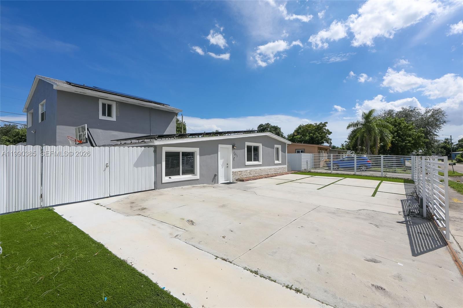 LAKE FOREST SEC 3 - Residential