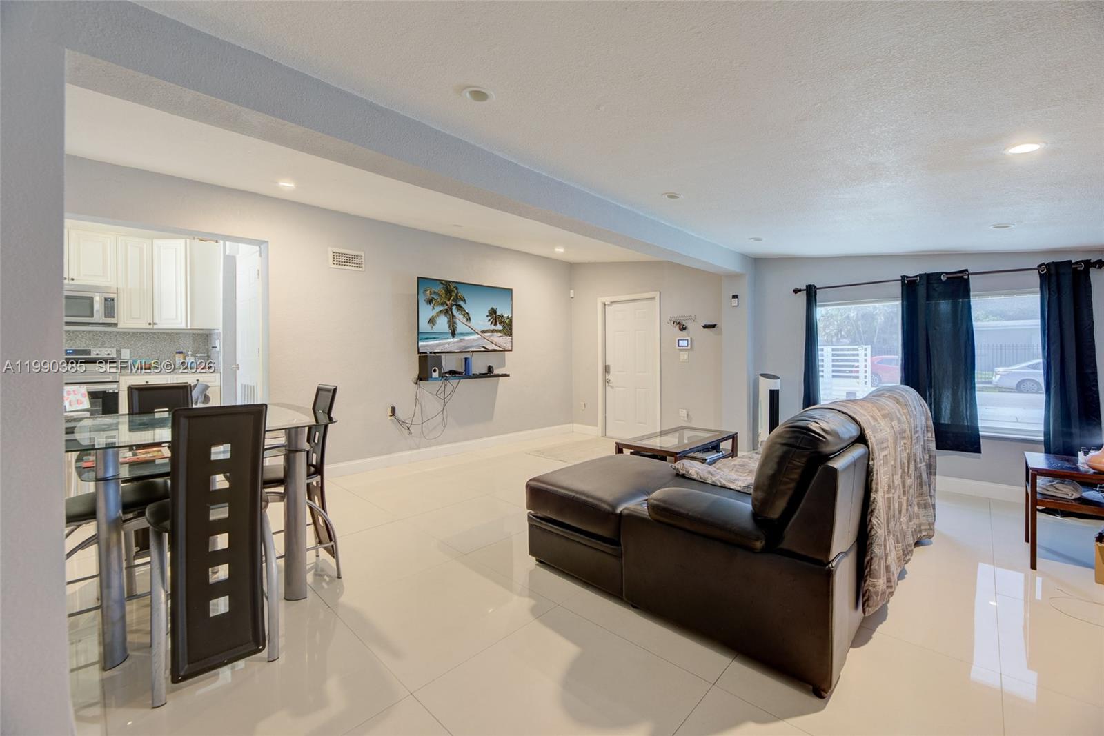 LAKE FOREST SEC 3 - Residential