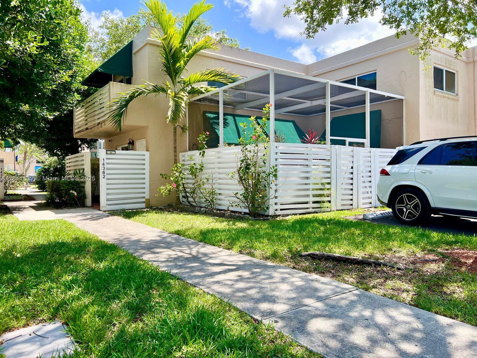 14362 Sw 96th Ln, Miami, Broward County, Florida - 3 Bedrooms  
3 Bathrooms - 