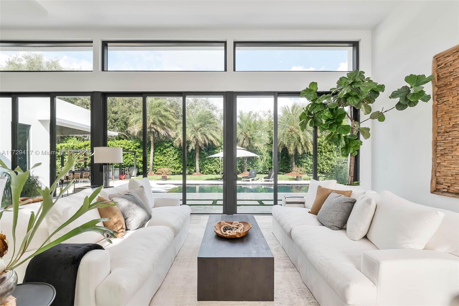 CLINTON GROVE ESTS - Residential