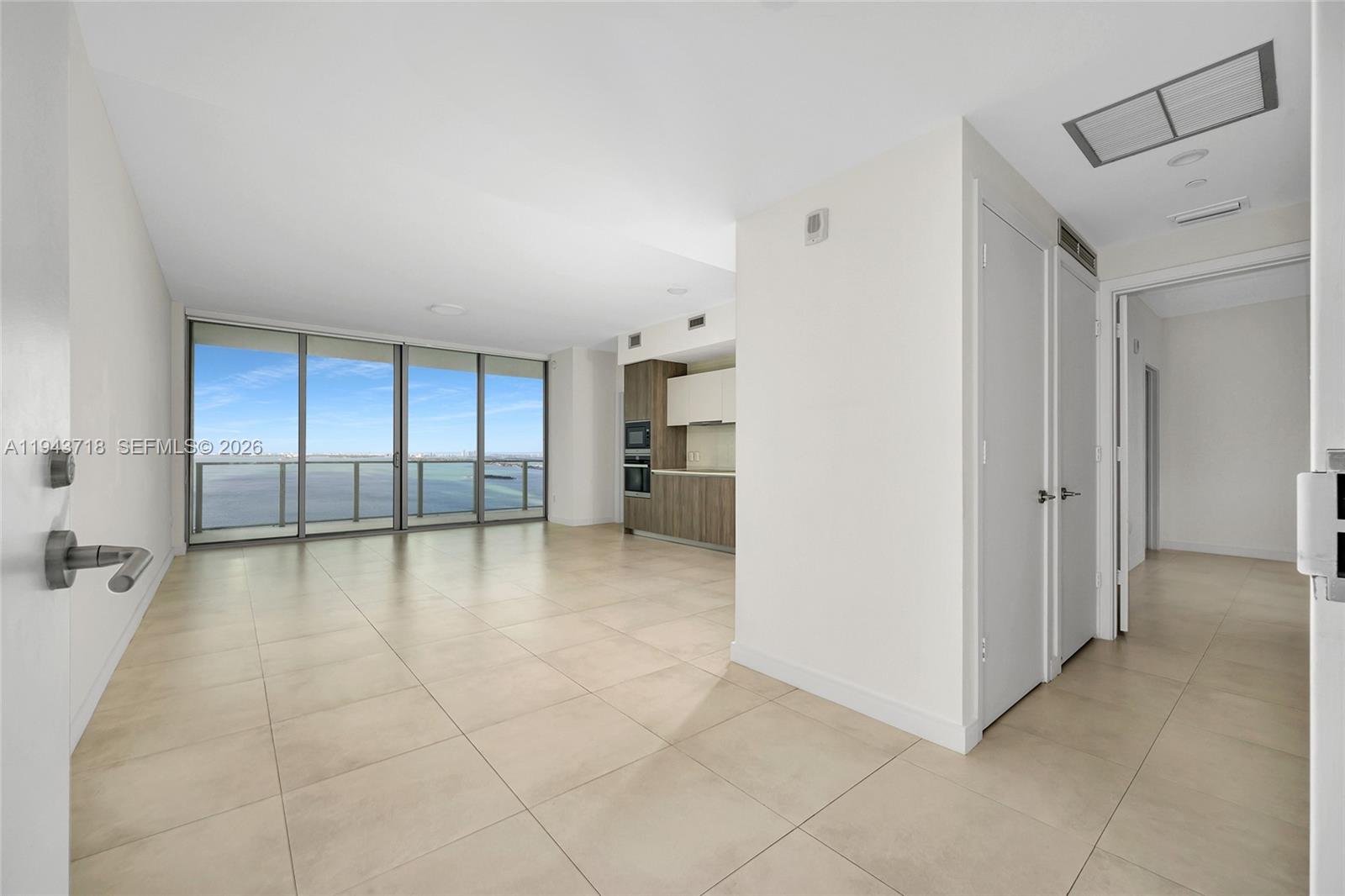 2900 NE 7th Ave 1604