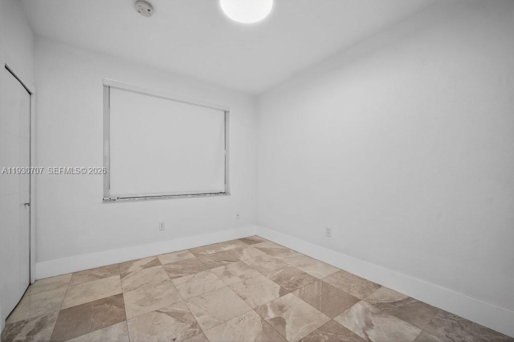 DORAL ISLES NORTH SEC ONE - Residential