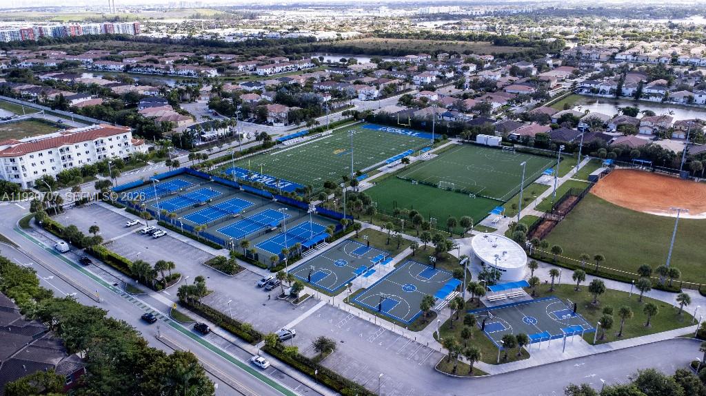 DORAL ISLES NORTH SEC ONE - Residential