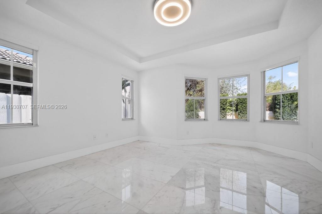 DORAL ISLES NORTH SEC ONE - Residential