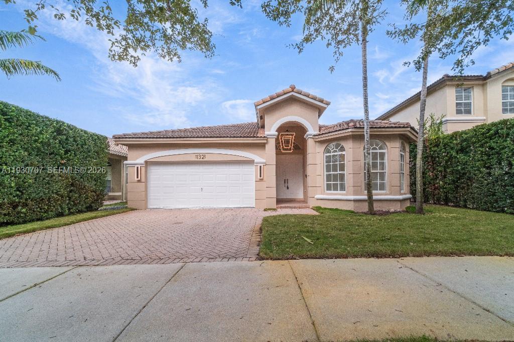 DORAL ISLES NORTH SEC ONE - Residential