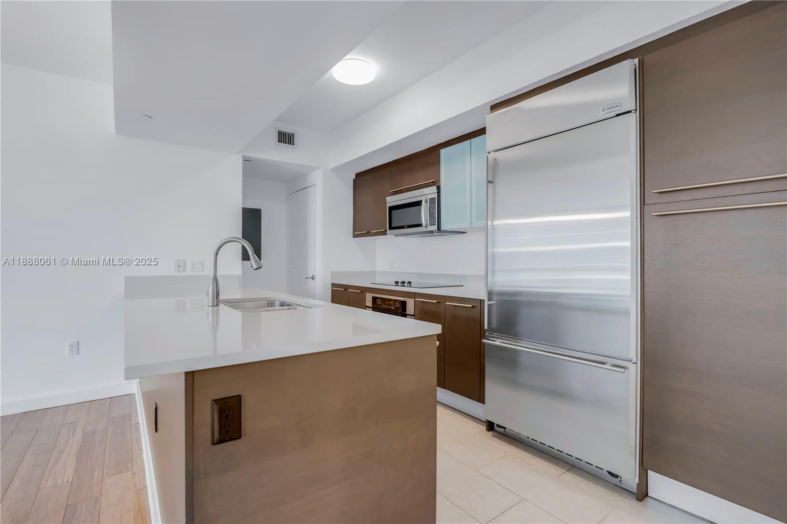 55 SE 6th St 3503