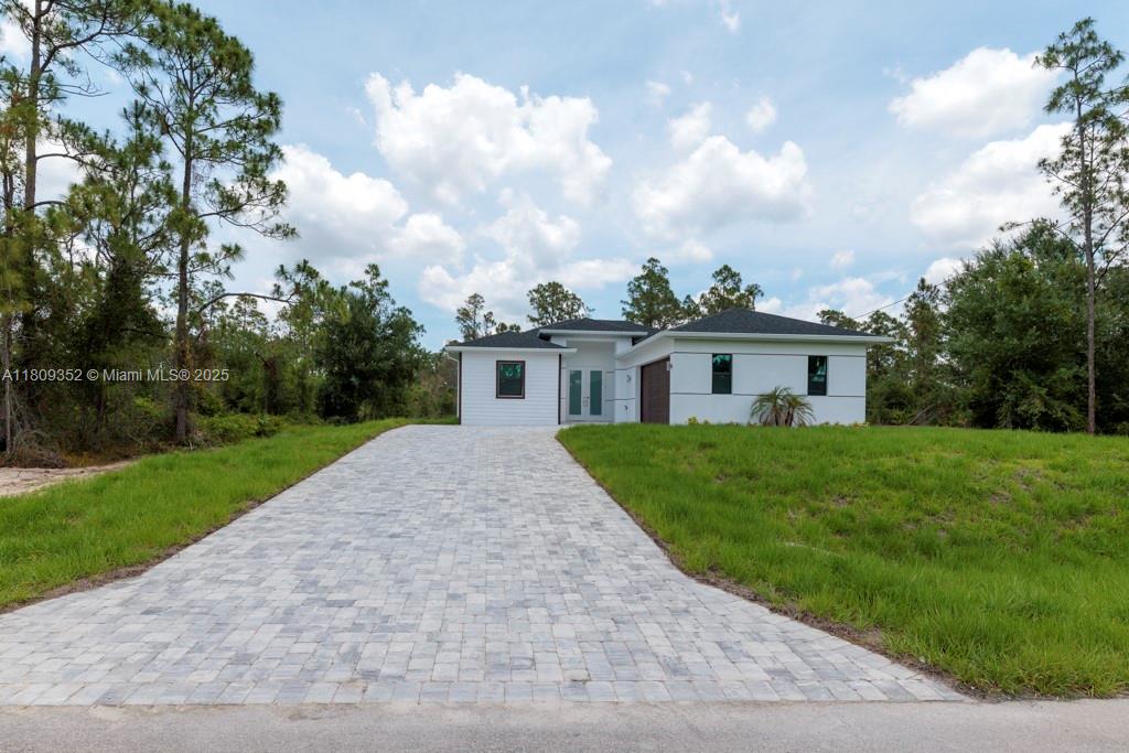 719 Almelia Street East, Lehigh Acres, FL, 33974/$365,000 1 719 Almelia Street East