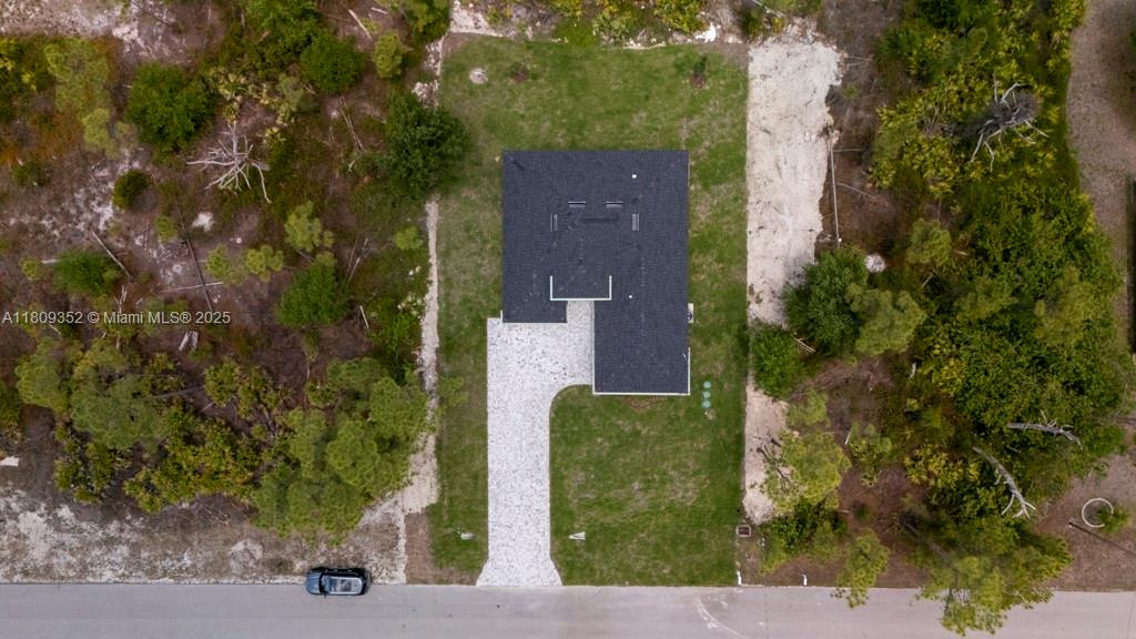719 Almelia Street East, Lehigh Acres, FL, 33974/$365,000 4 719 Almelia Street East