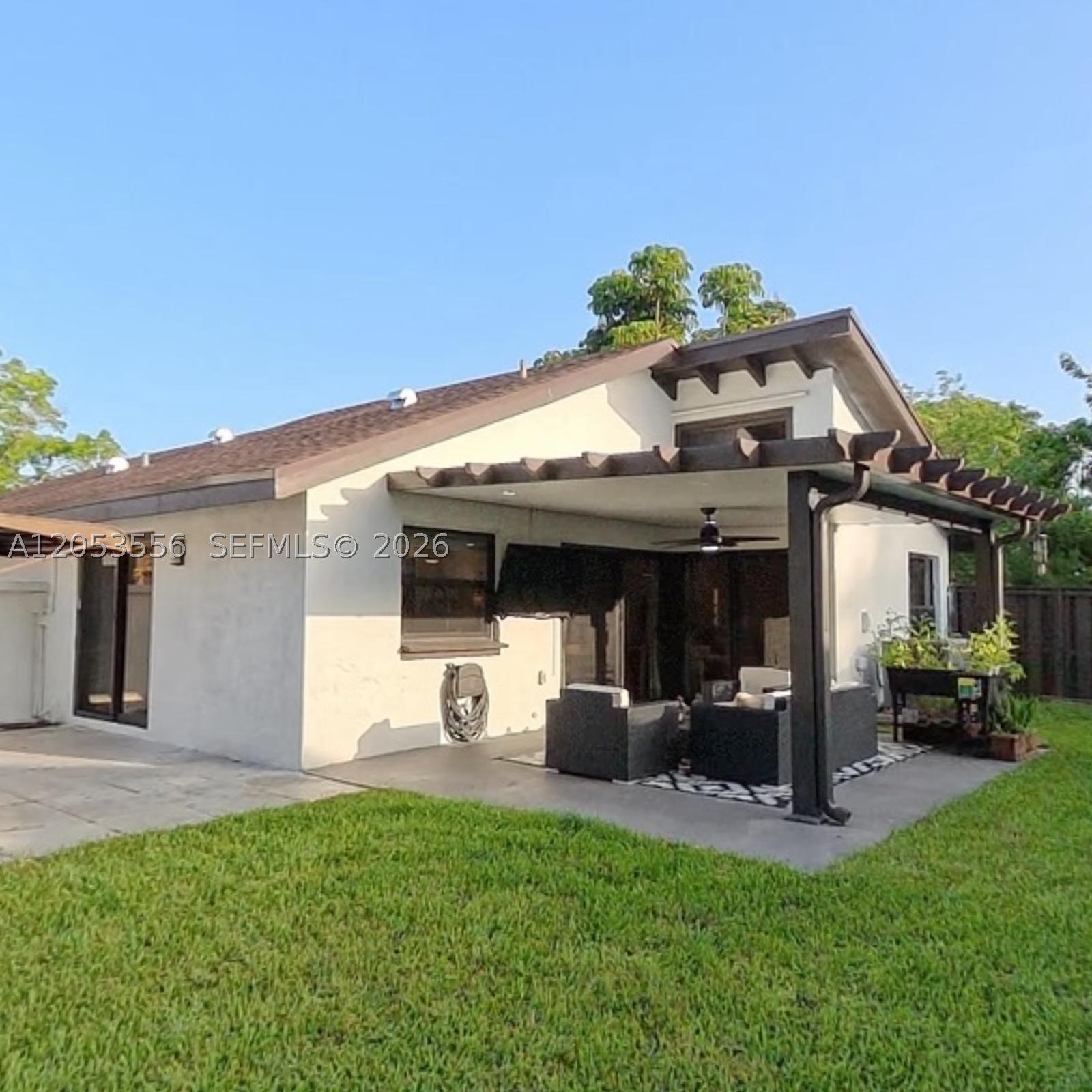 1490 Flamingo Ct