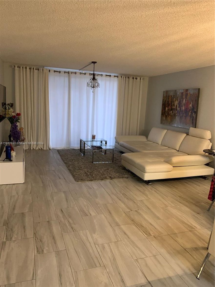 BEAUTIFUL, FULLY RENOVATED AND FURNISHED APARTMENT FOR SELL; TOP FLOOR, GREAT VIEWS OF THE SUNSET, WALKING DISTANCE TO SHOPS, DOCTORS OFFICE, PROFESSIONAL OFFICES, RESTAURANTS, BEACH. BUILDING FINISHING UP 40 YEAR INSPECTION; ALL SPECIAL ASSESSMENTS PAID AT CLOSING BY SELLER. BUILDING HAS NEW ROOF, NEW BALCONIES, WASHER/DRYER
BUILDING FINISHING UP 40 YEAR CERTIFICATION, NEW ROOF, SEAWALL, PIPING, ELECTRIC UPDATED, POOL. SELLER WILL PAY CURRENT OUTSTANDING 40 YEAR CERTIFICATION SPECIAL ASSESSMENT AT CLOSING.