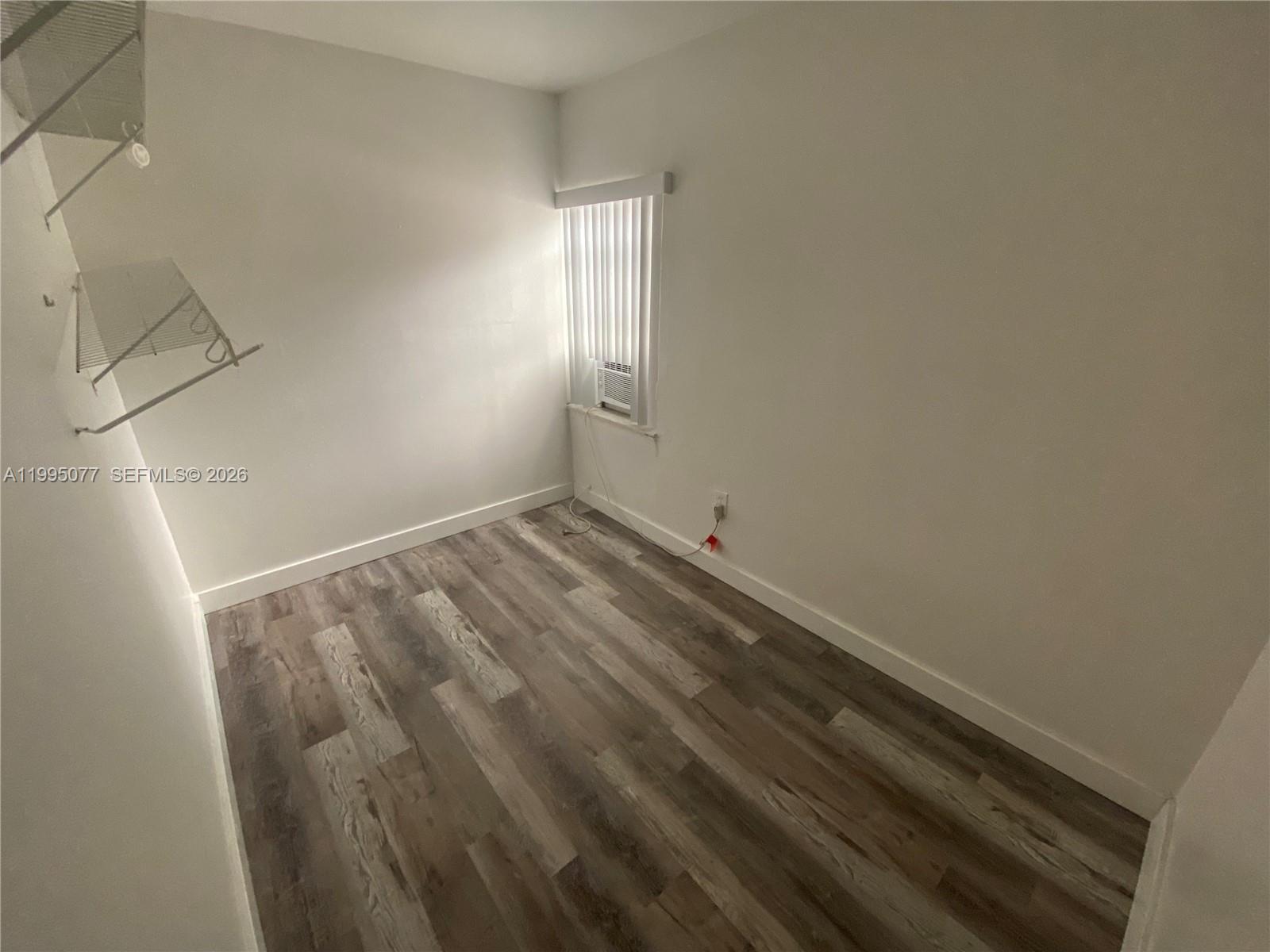 COLLEGE PARK - Residential Lease